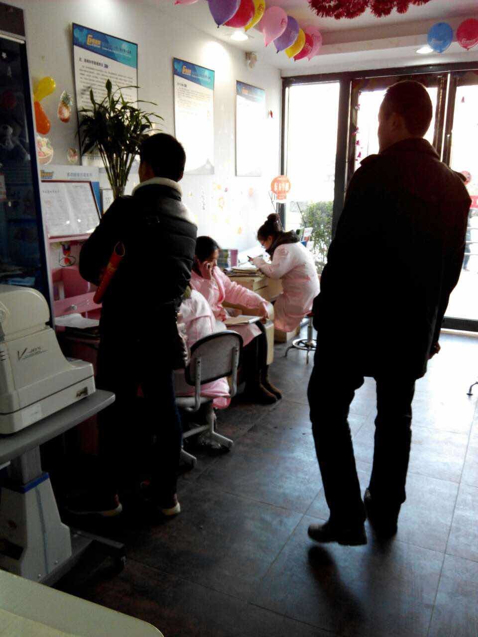 熱烈歡迎安徽阜陽李先生到易視界總部實地考察！