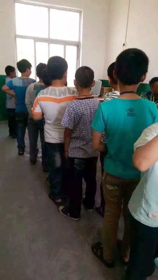 易視界進(jìn)駐校園開展愛心視力健康檢查