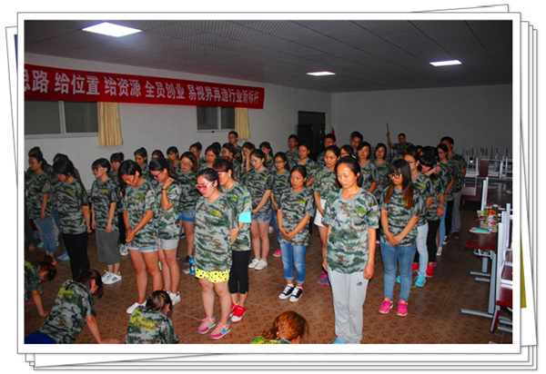 用實(shí)際行動(dòng)告訴我們大家什么叫做責(zé)任的隊(duì)長(zhǎng)