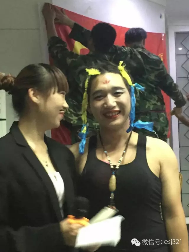 易視界“蝶變2015，野外拓展訓(xùn)練”完美收工