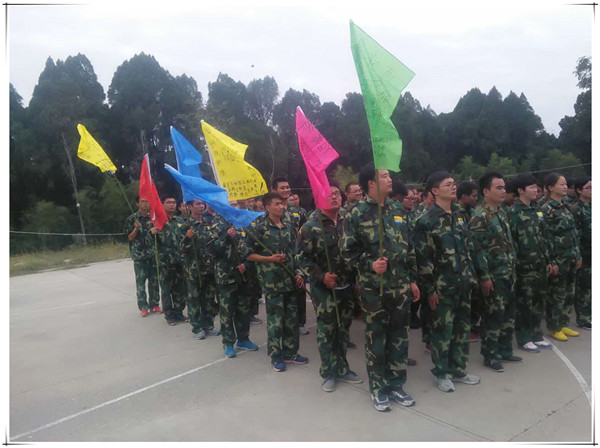 易視界2015下半年度野外拓展訓練之團隊風采展示