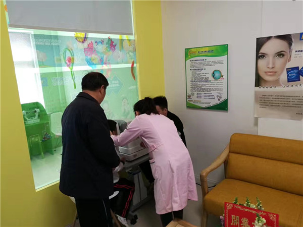 易視界育才小學店