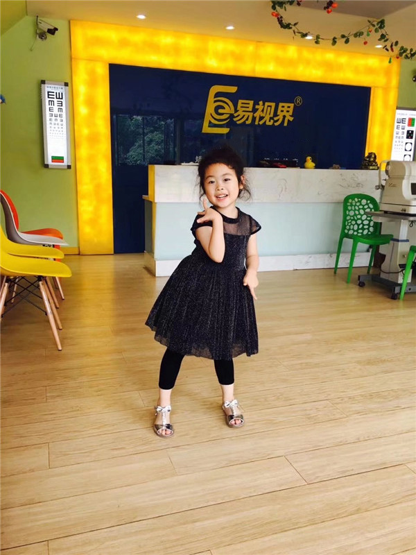 愛護(hù)孩子眼睛易視界人一直在行動