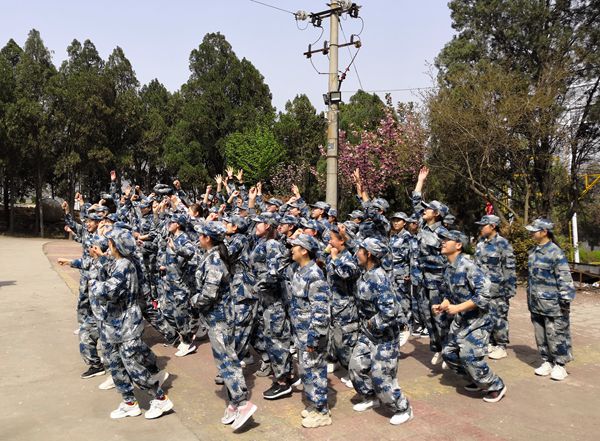 充滿(mǎn)激情的易視界團(tuán)隊(duì)