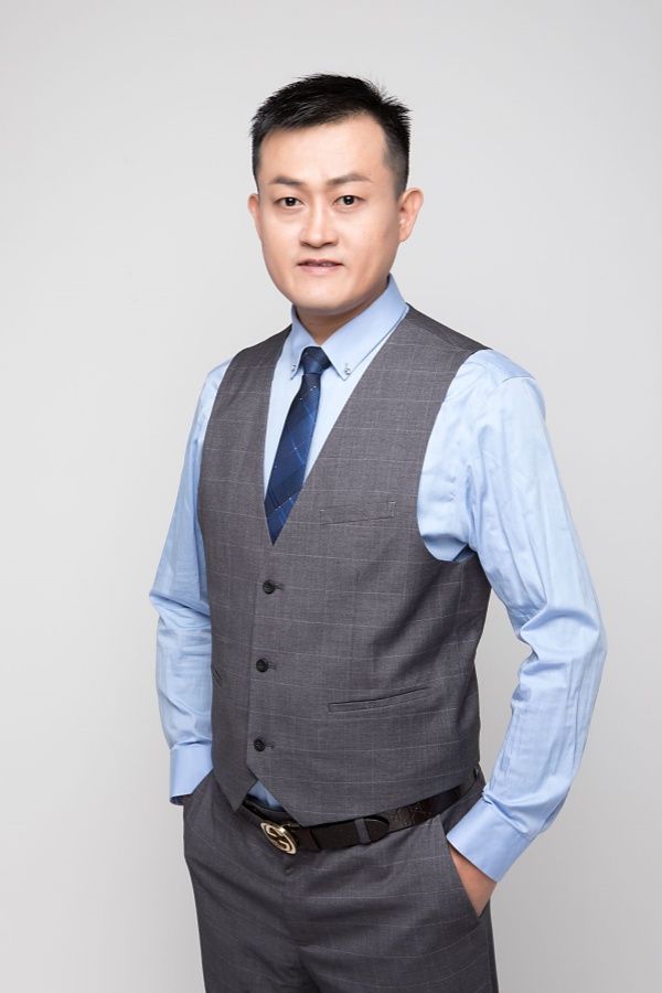 恭喜易視界創(chuàng)始人榮獲香港國學(xué)發(fā)展研究院終身榮譽教授稱號