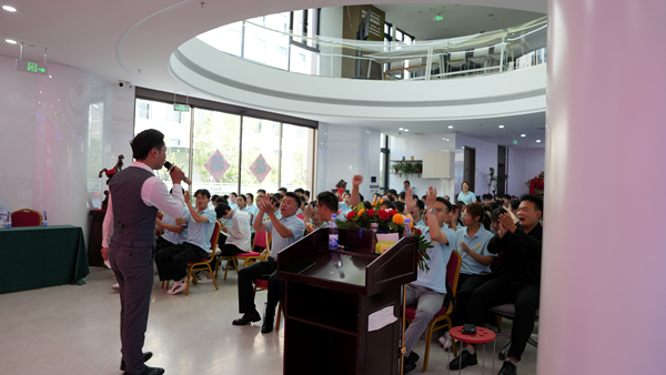 易視界2025年5月嘉獎(jiǎng)會(huì)暨6月啟動(dòng)大會(huì)圓滿收官