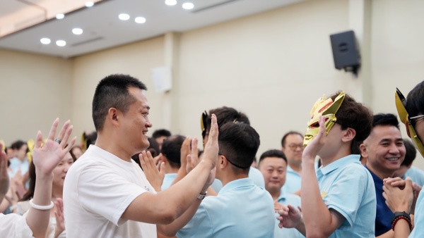 易視界2025年7月嘉獎(jiǎng)會(huì)暨8月啟動(dòng)大會(huì)精彩瞬間