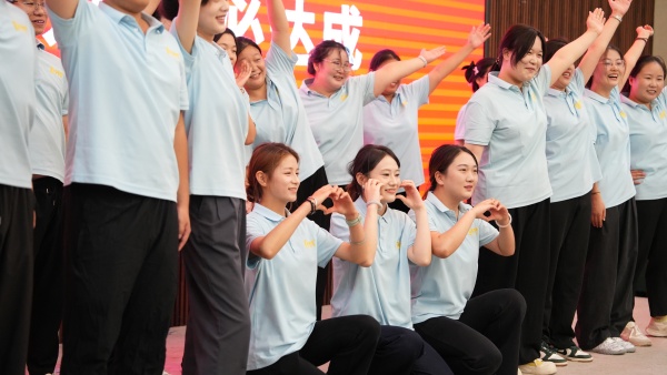 易視界2025年7月嘉獎(jiǎng)會(huì)暨8月啟動(dòng)大會(huì)精彩瞬間