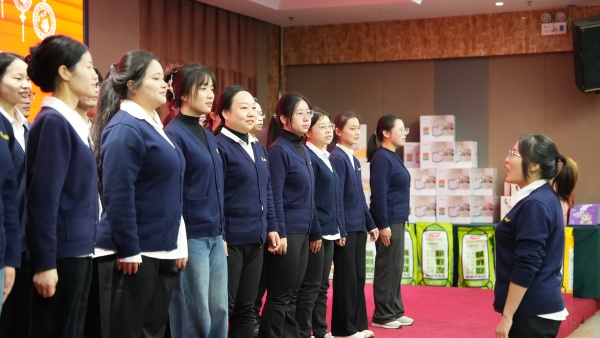 易視界2025年10月嘉獎會暨11月啟動大會精彩瞬間