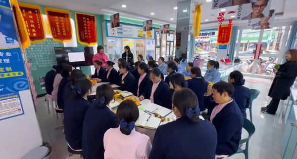 易視界服務(wù)一線行：以專業(yè)深耕市場，用奮斗賦能未來