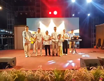 當(dāng)團建的歡聲撞上生日的禮花，今日的雙倍驚喜屬于你！